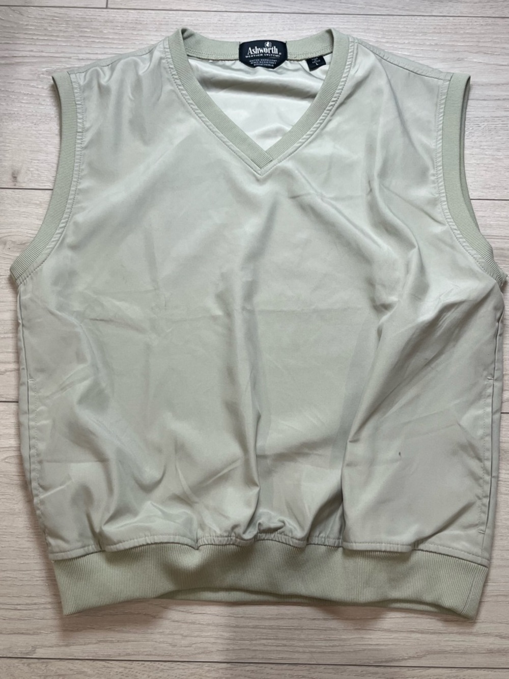 Ashworth Sleeveless V-Neck Golf Pullover in Sage tan men’s size large